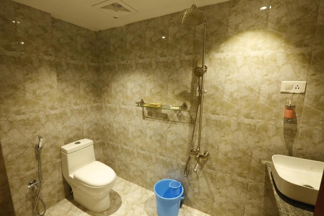 Nitheesh Residency Hotel Kanchipuram Bagian luar foto