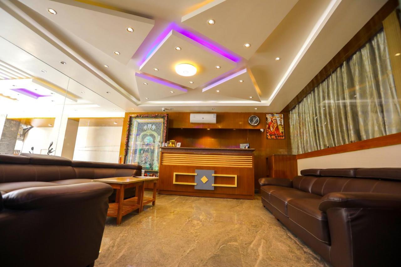 Nitheesh Residency Hotel Kanchipuram Bagian luar foto