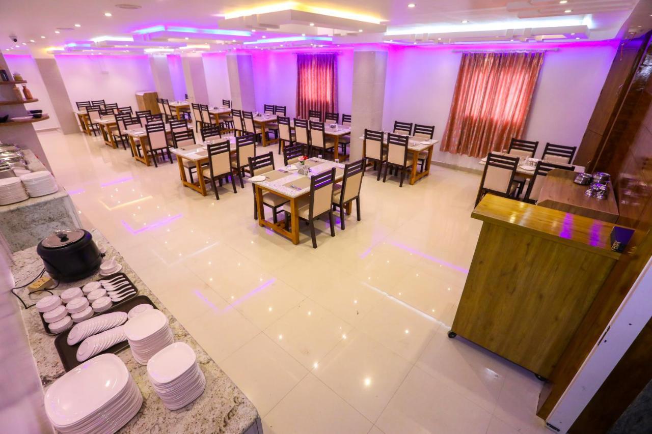 Nitheesh Residency Hotel Kanchipuram Bagian luar foto
