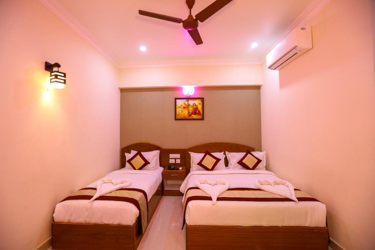 Nitheesh Residency Hotel Kanchipuram Bagian luar foto