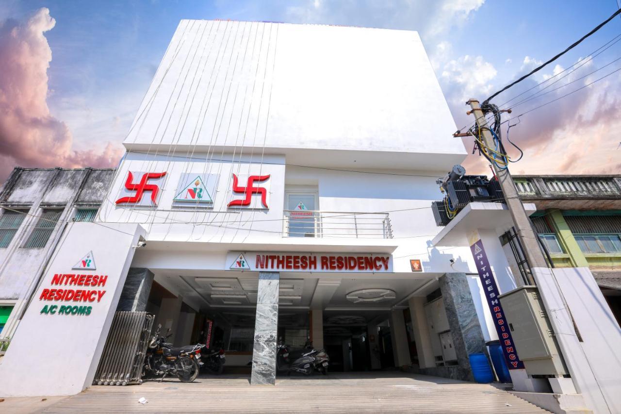 Nitheesh Residency Hotel Kanchipuram Bagian luar foto