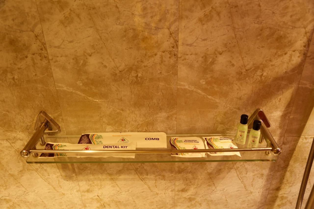 Nitheesh Residency Hotel Kanchipuram Bagian luar foto