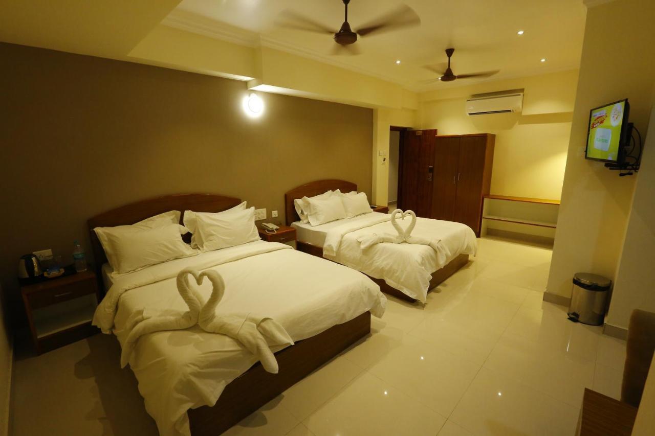 Nitheesh Residency Hotel Kanchipuram Bagian luar foto