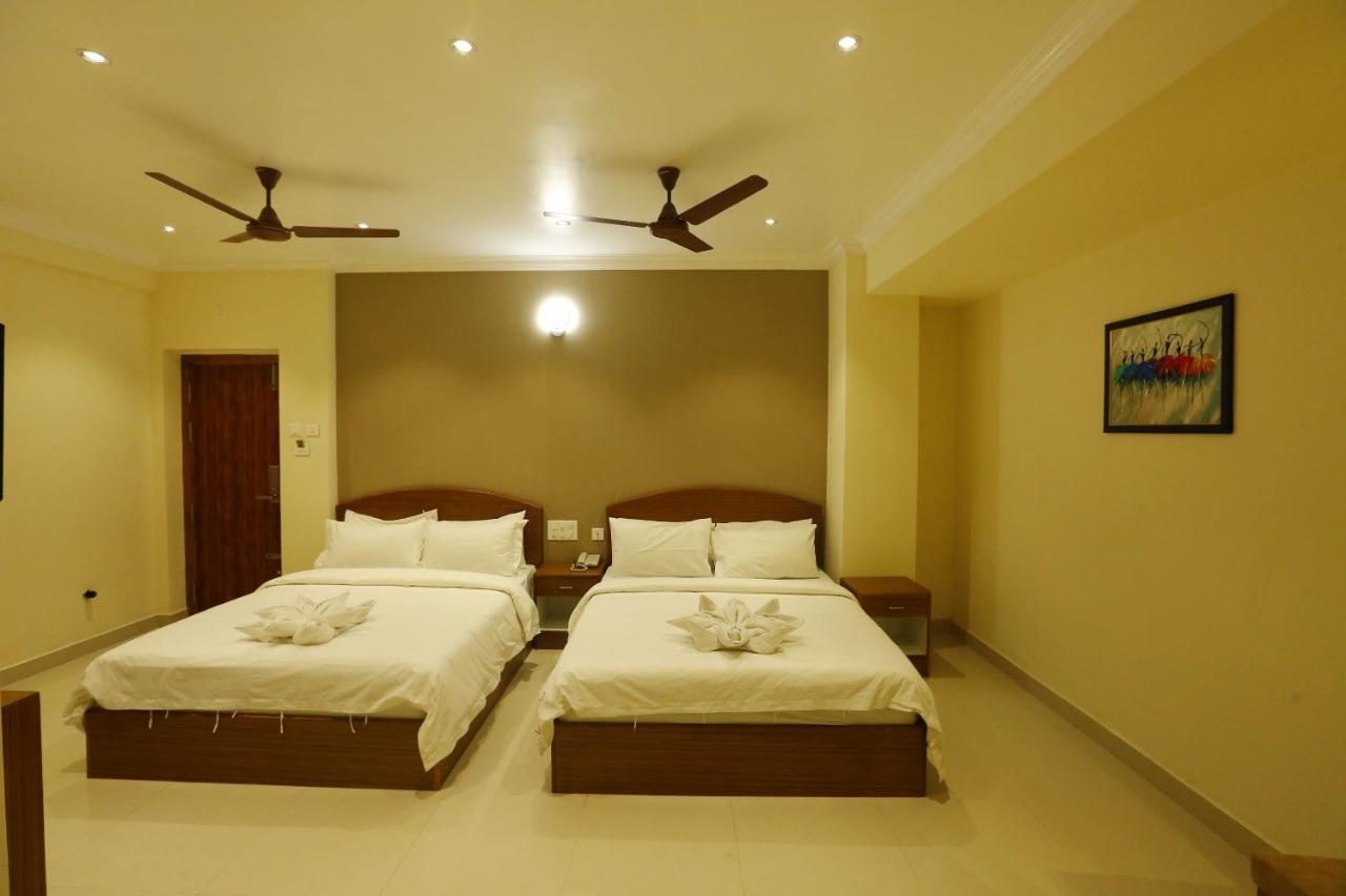 Nitheesh Residency Hotel Kanchipuram Bagian luar foto